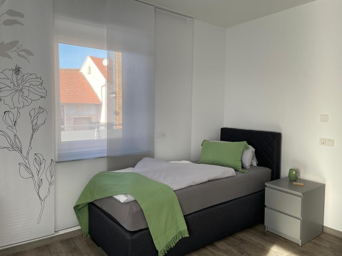 Wohnung Fuer Berufstaetige Hünfeld Eksteriør bilde
